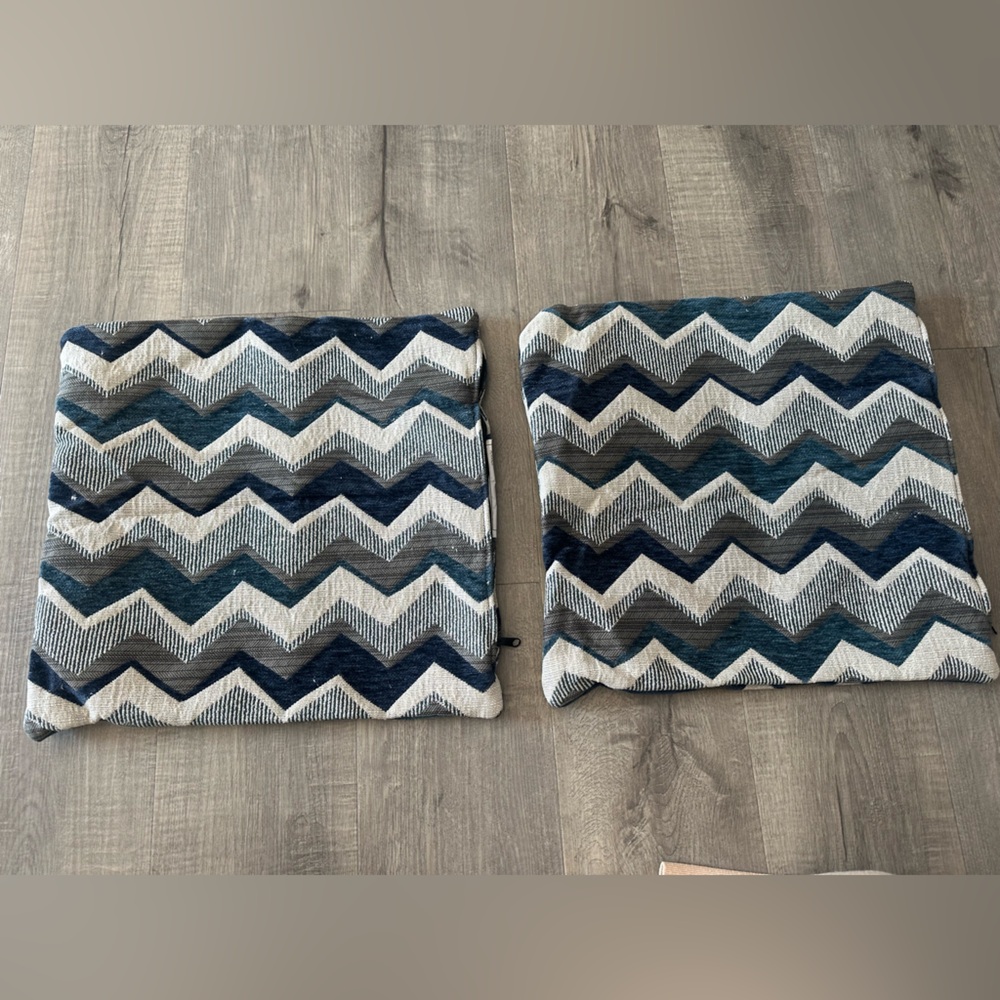 Chevron Patterned Pillow Covers - Picture 2 of 4